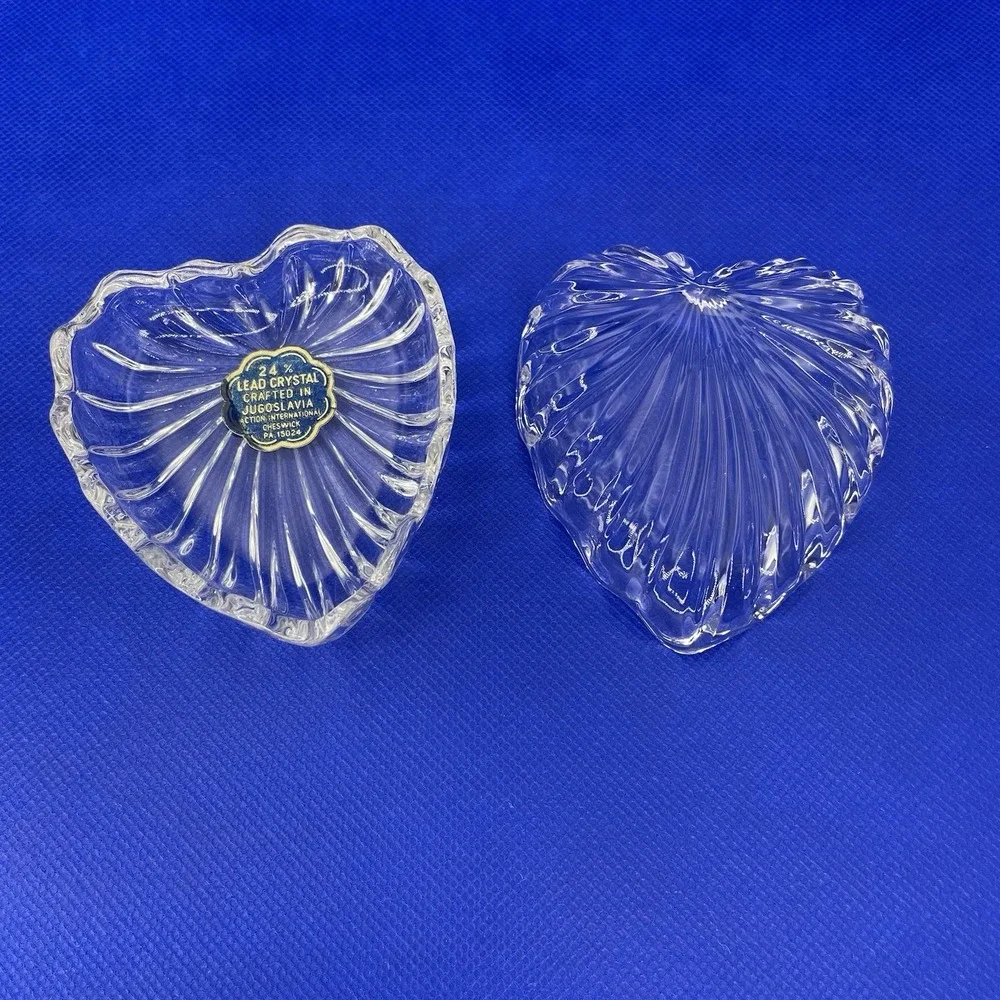 Vtg Heart Shaped Clear 24% Lead Crystal Dish Ring Jewelry Trinket Box Scalloped